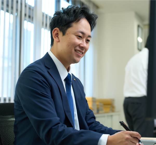先輩社員03