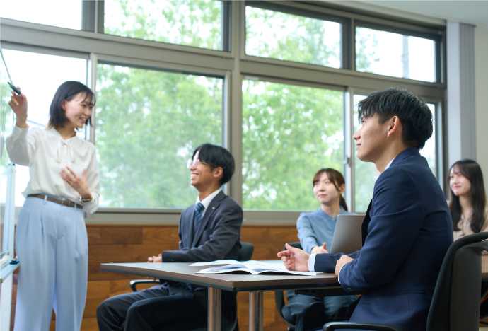 社員同士の協力体制